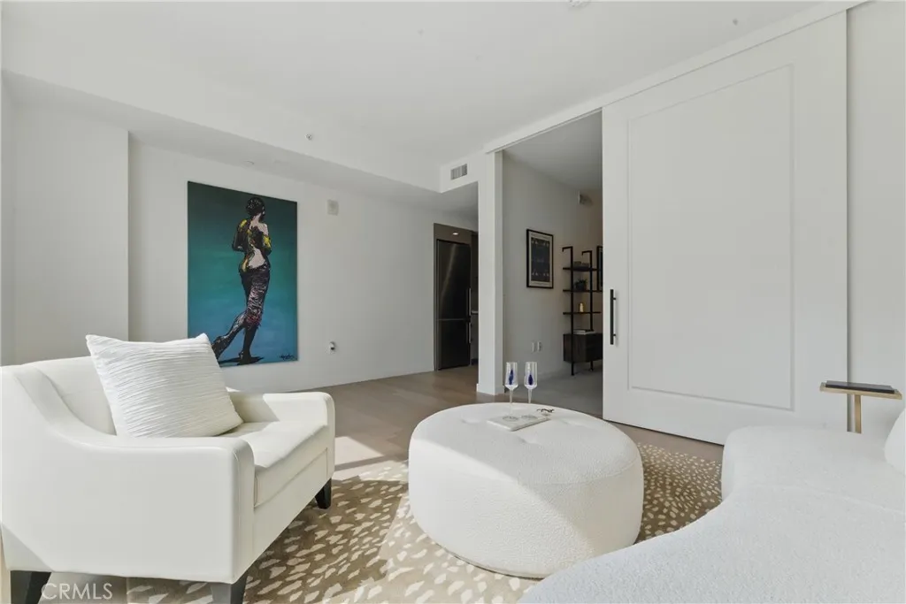 1050 S Grand Avenue 705, Los Angeles, California 90015 home-pic-7